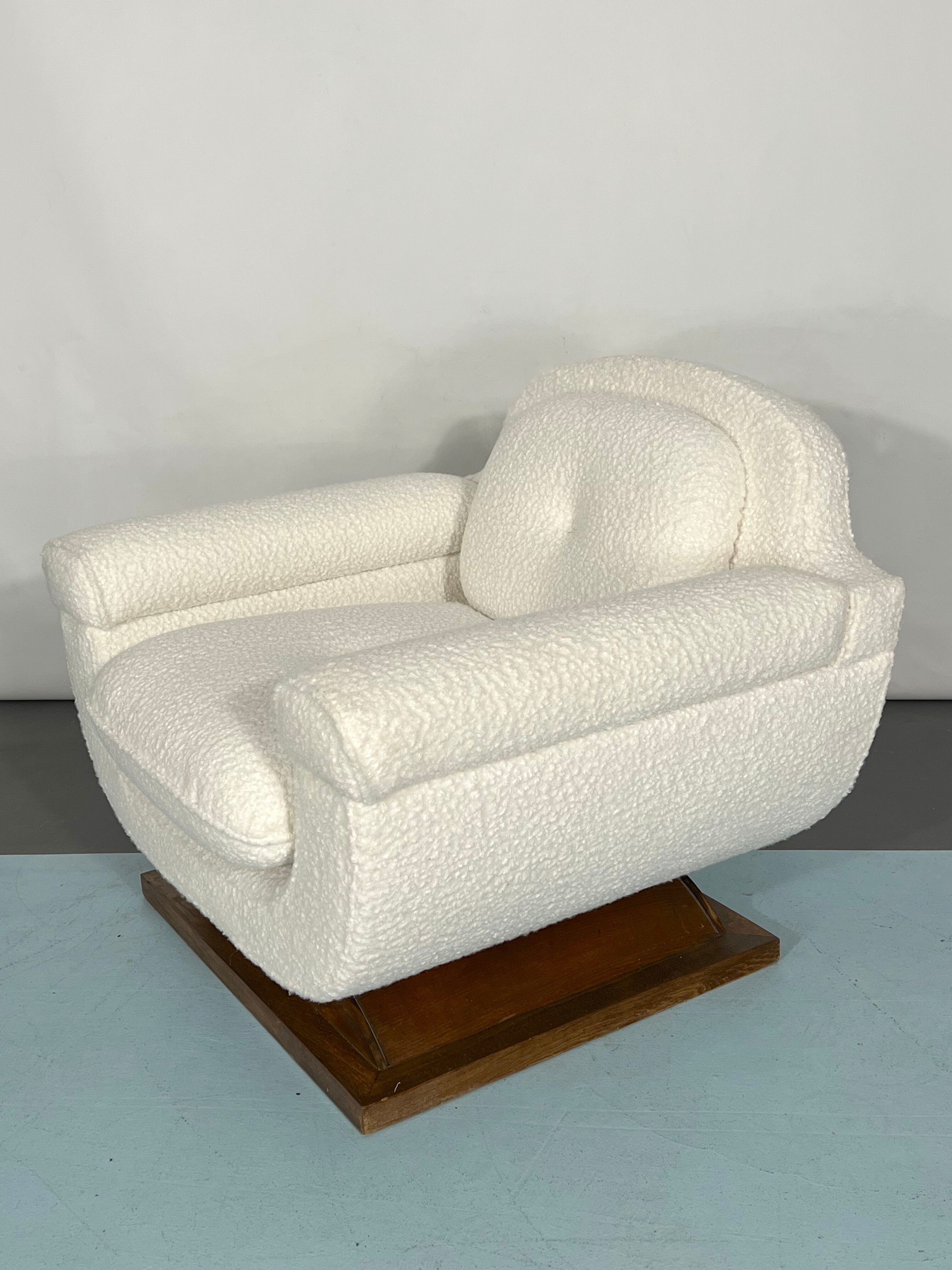 Mid-century White Art Deco sofa and armchair. Italy 1930s