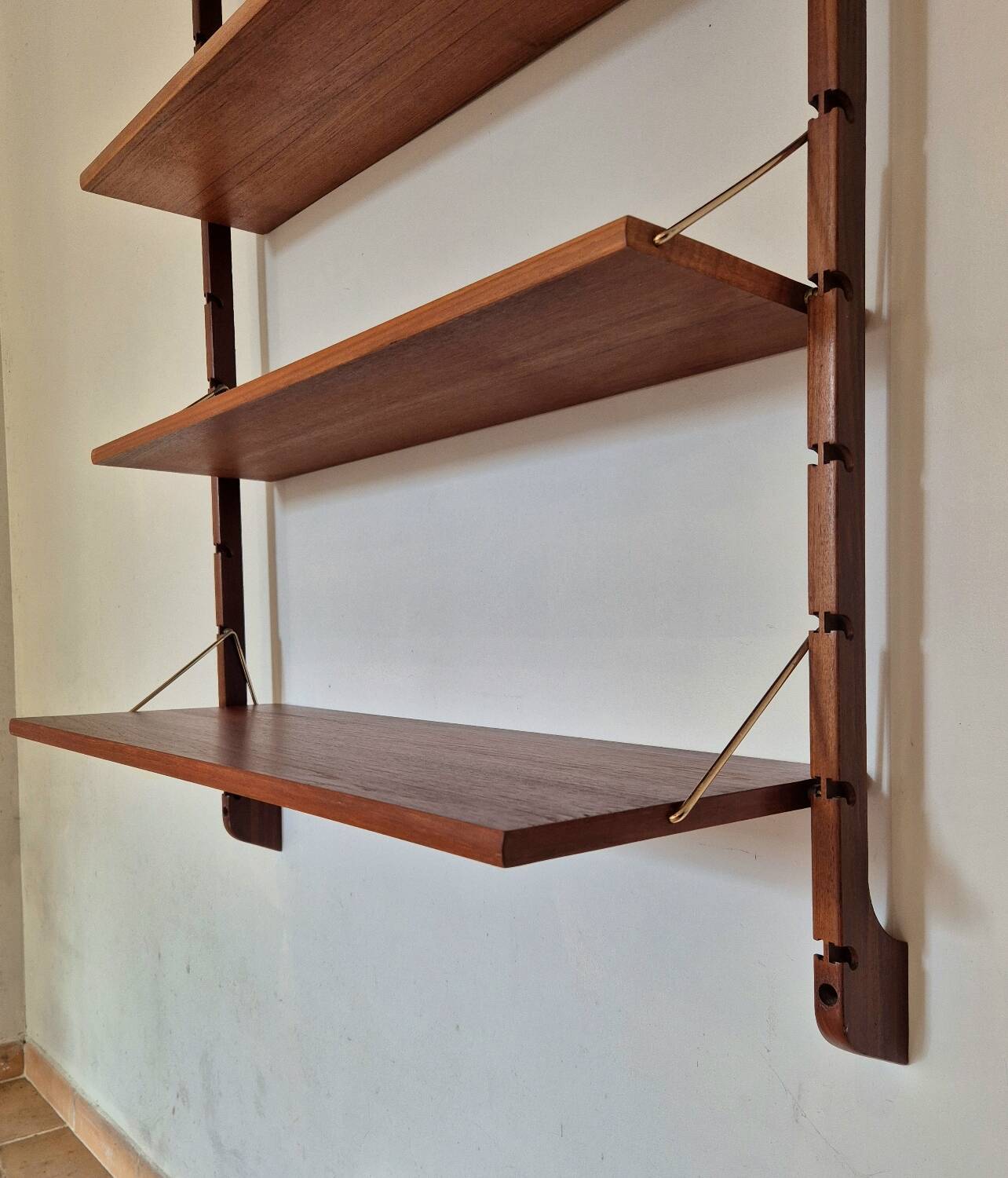 Étagère murale scandinave en teck Ergo, 1960