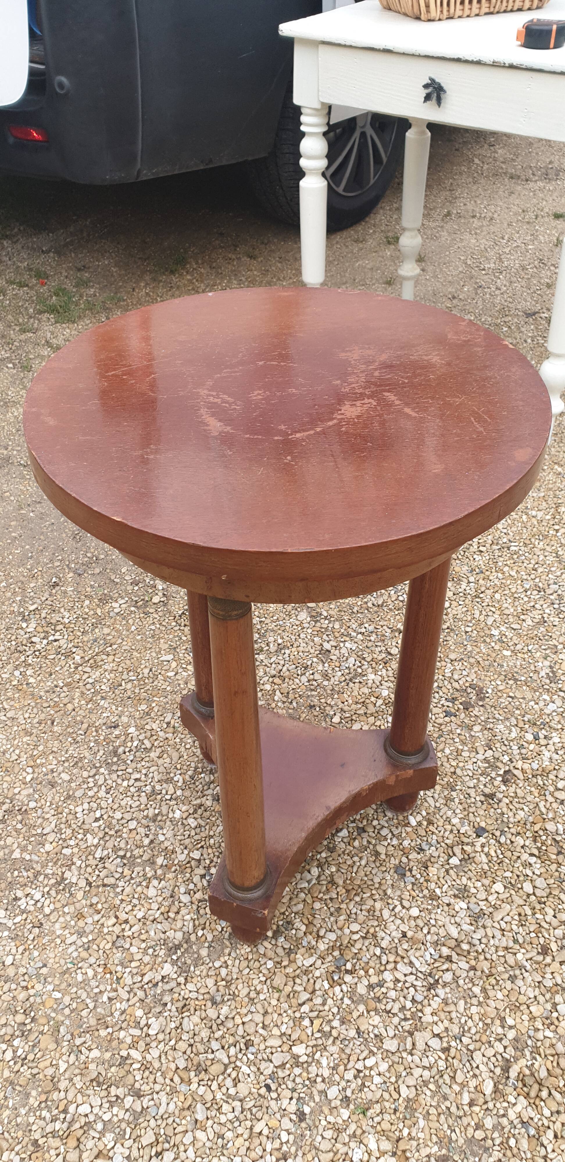 Empire pedestal table