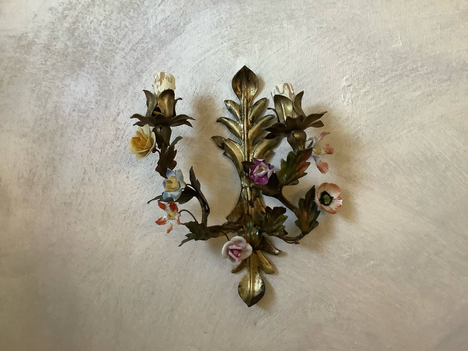 Antique Italian wall lamp