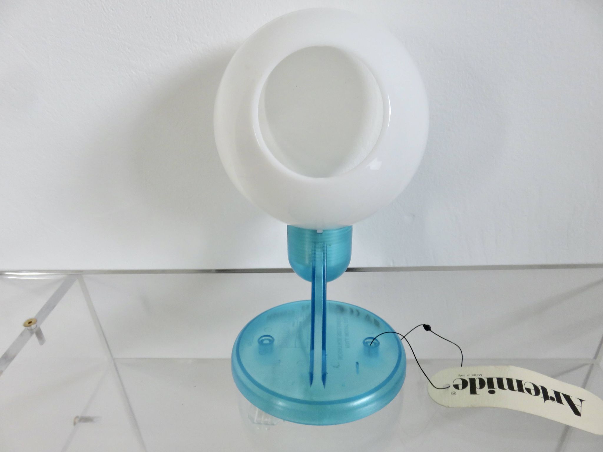 Artemide “libera” wall lamp designed by Michele de Lucchi, 2013