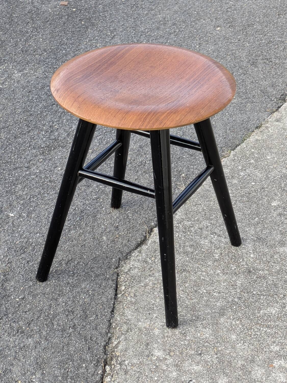 Scandinavian vintage minimalist stool Ilmari Tapiovaara, for Nesto 1960