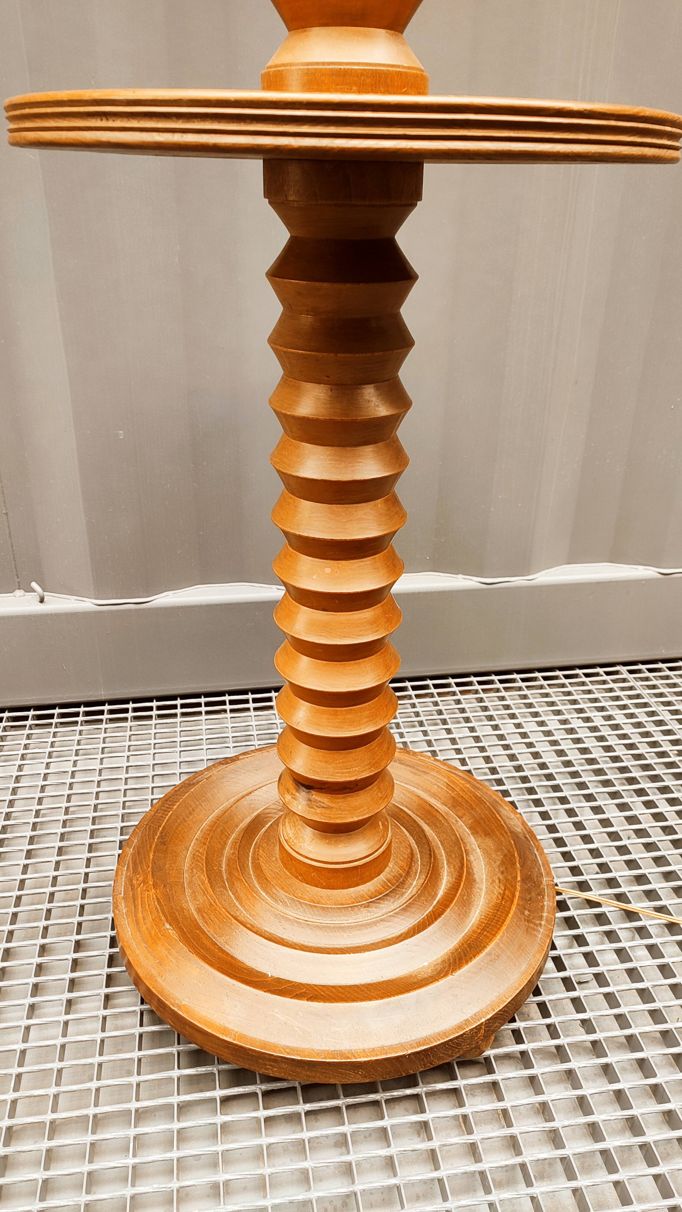 Lampadaire design style Dudouyt