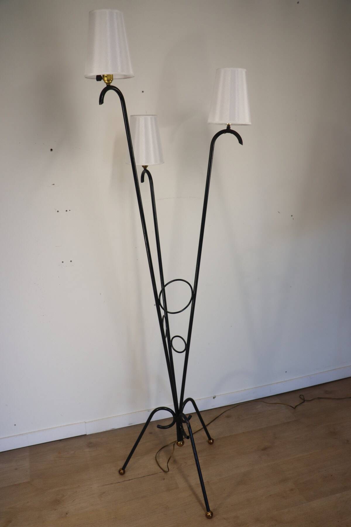 Tripod floor lamp in tubular metal - 1950s