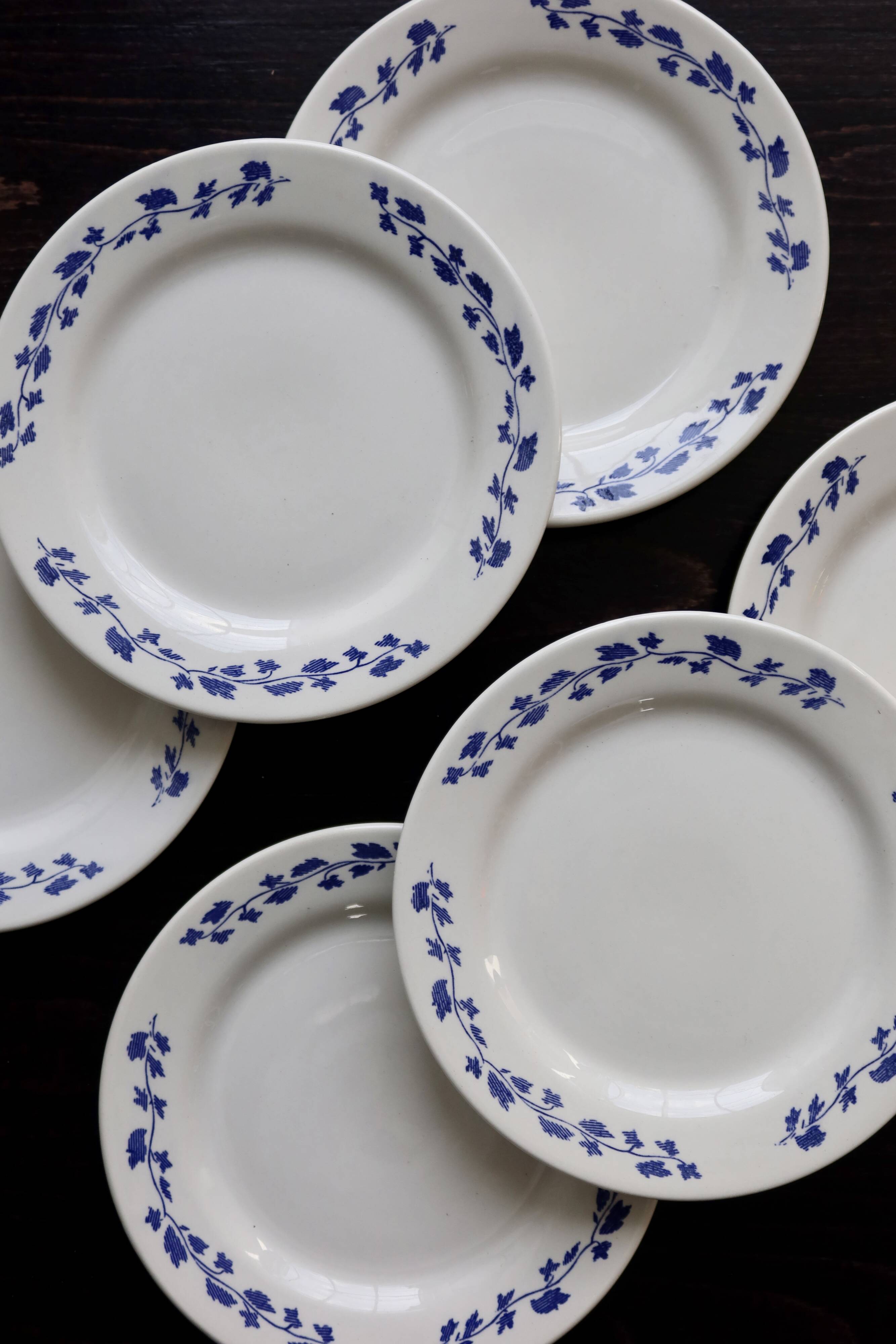 6 Vintage Dessert Plates – Oxford Earthenware – White & Blue