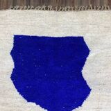 Traditional handmade Moroccan rug 250cmx150cm