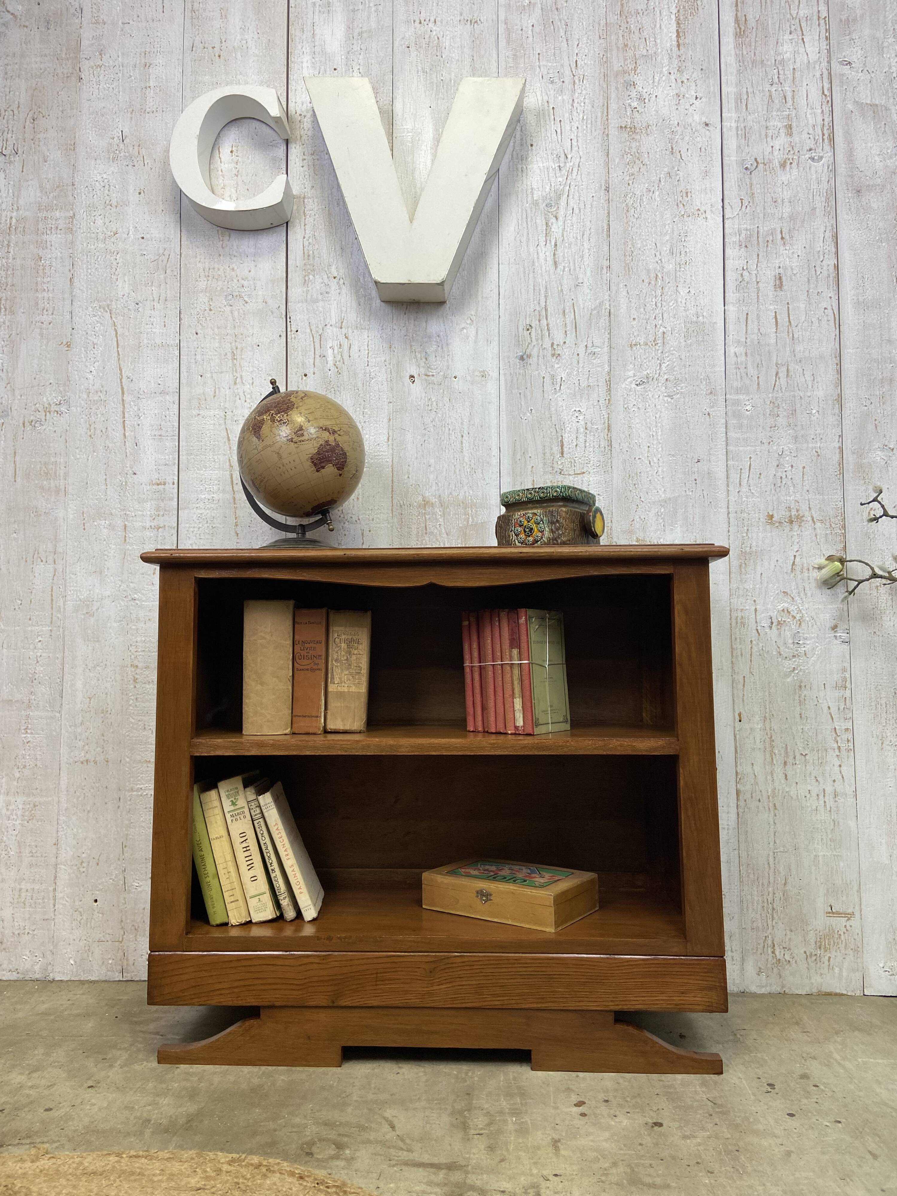 Art Deco shelf