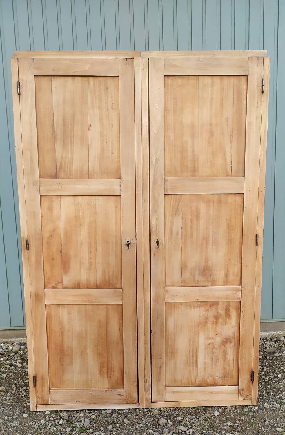 High sideboard cabinet