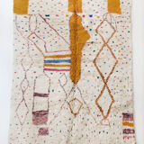 Tapis berbère marocain azilal écru à motifs colorés 303x201cm