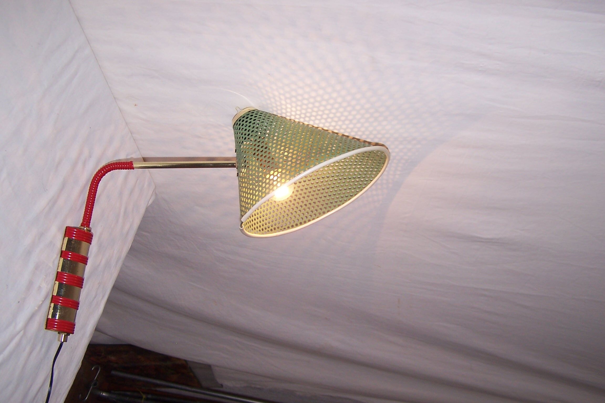 Applyging - perforated sheet metal - 50s