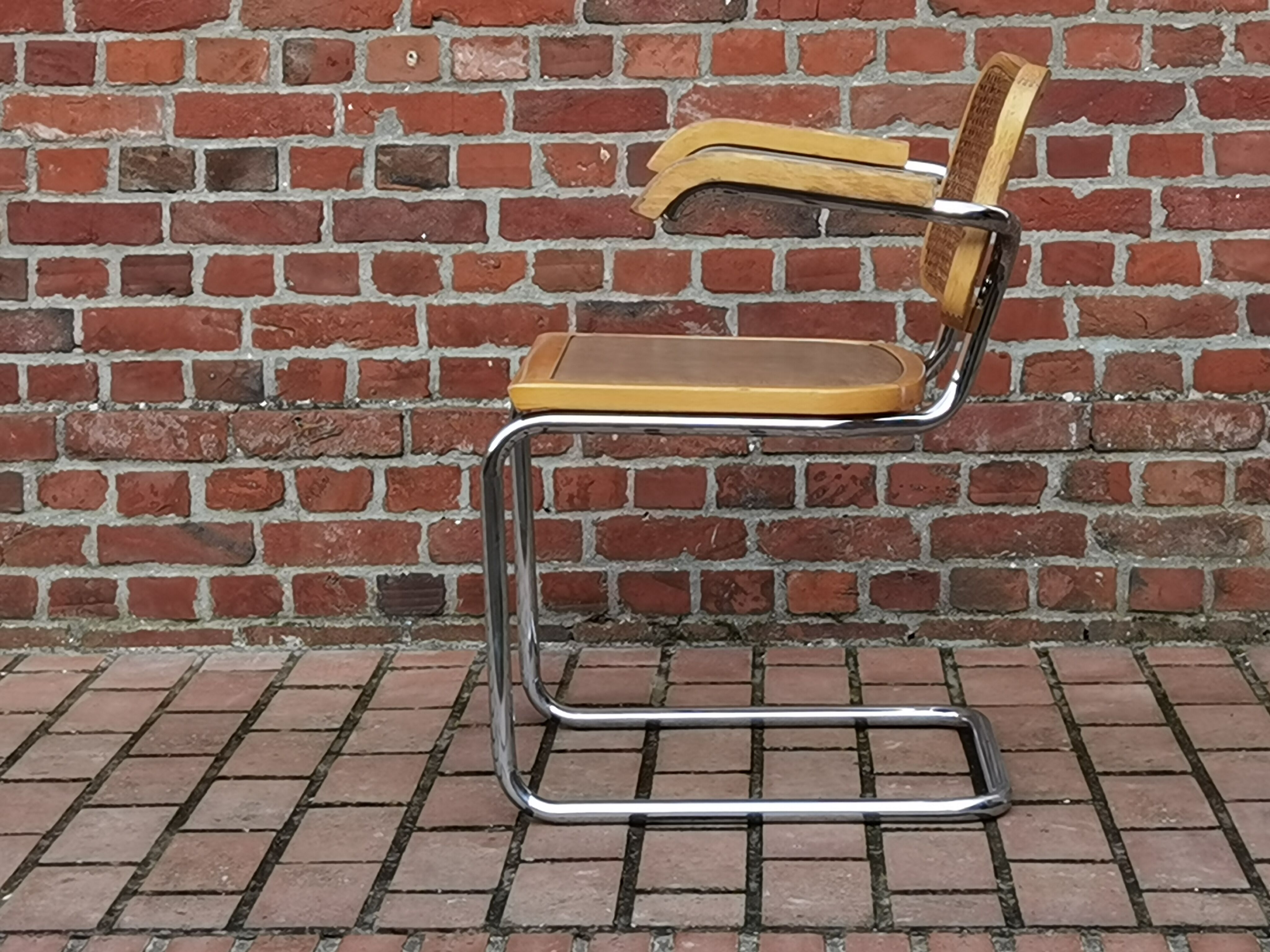 Chair B64 Marcel Breuer