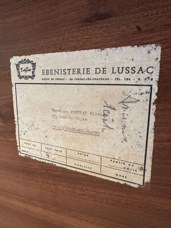 Table de salle à manger extensible – Ébénisterie de Lussac – style Lou