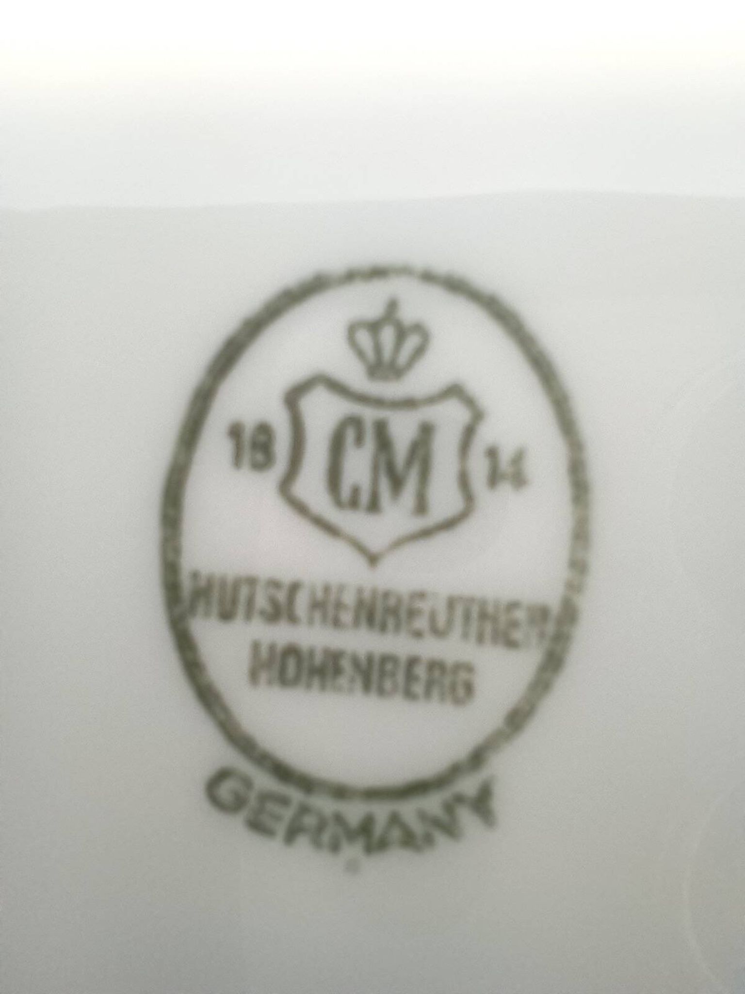 Set of Eleven Porcelain and Pure Gold Coffee Cups by Hutschenreuther, Germa