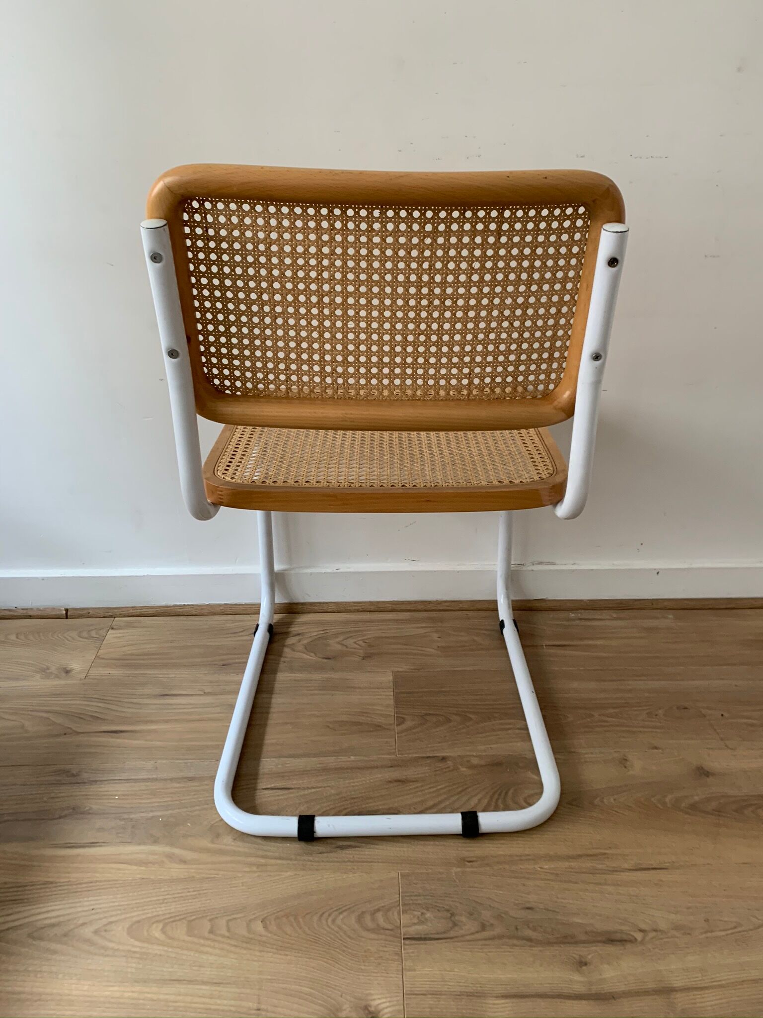 Marcel Breuer chair cesca B32 white