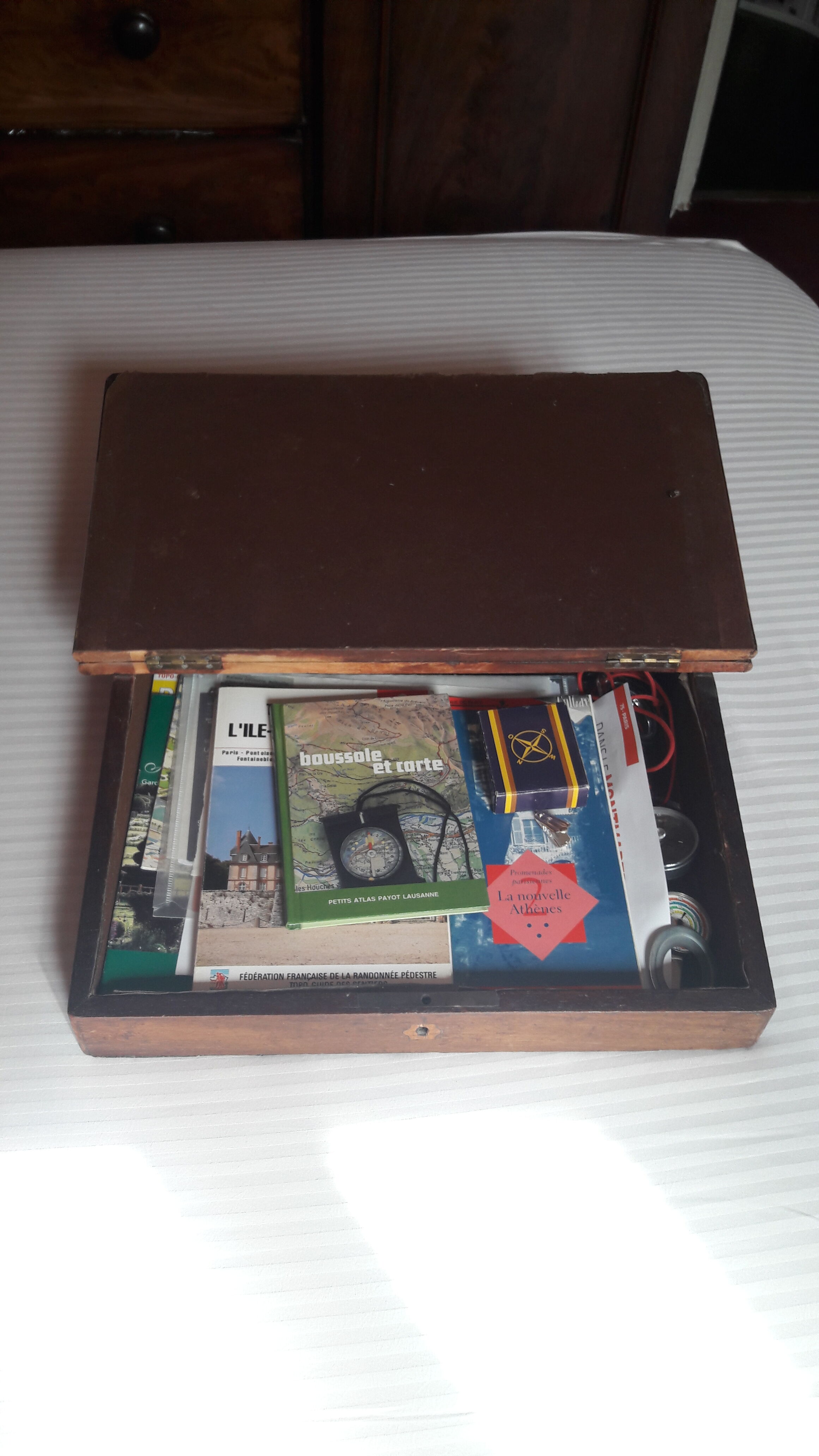 Portable schoolboy's box