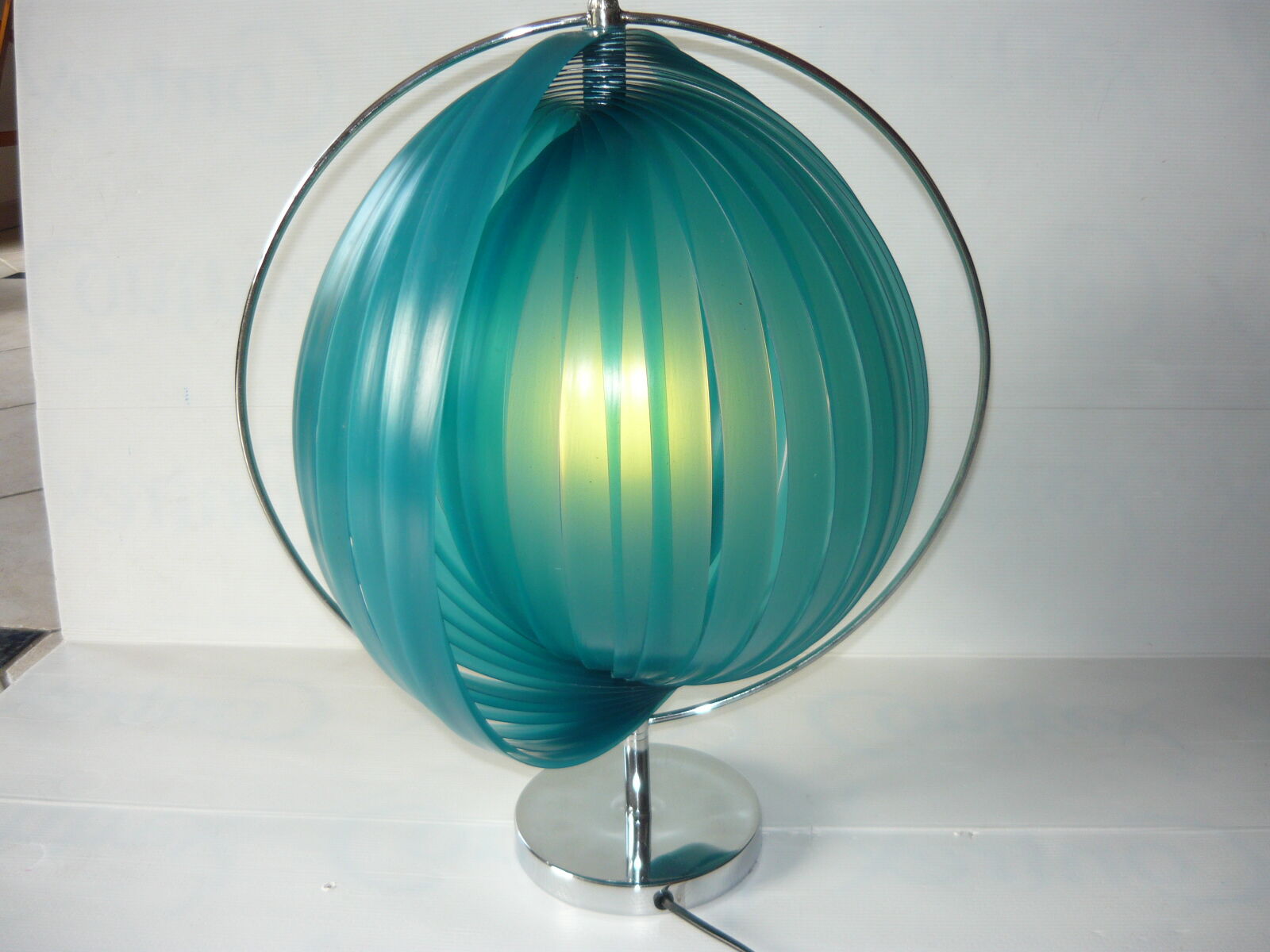 1980 Lamp Moon from the brand Kare Spain