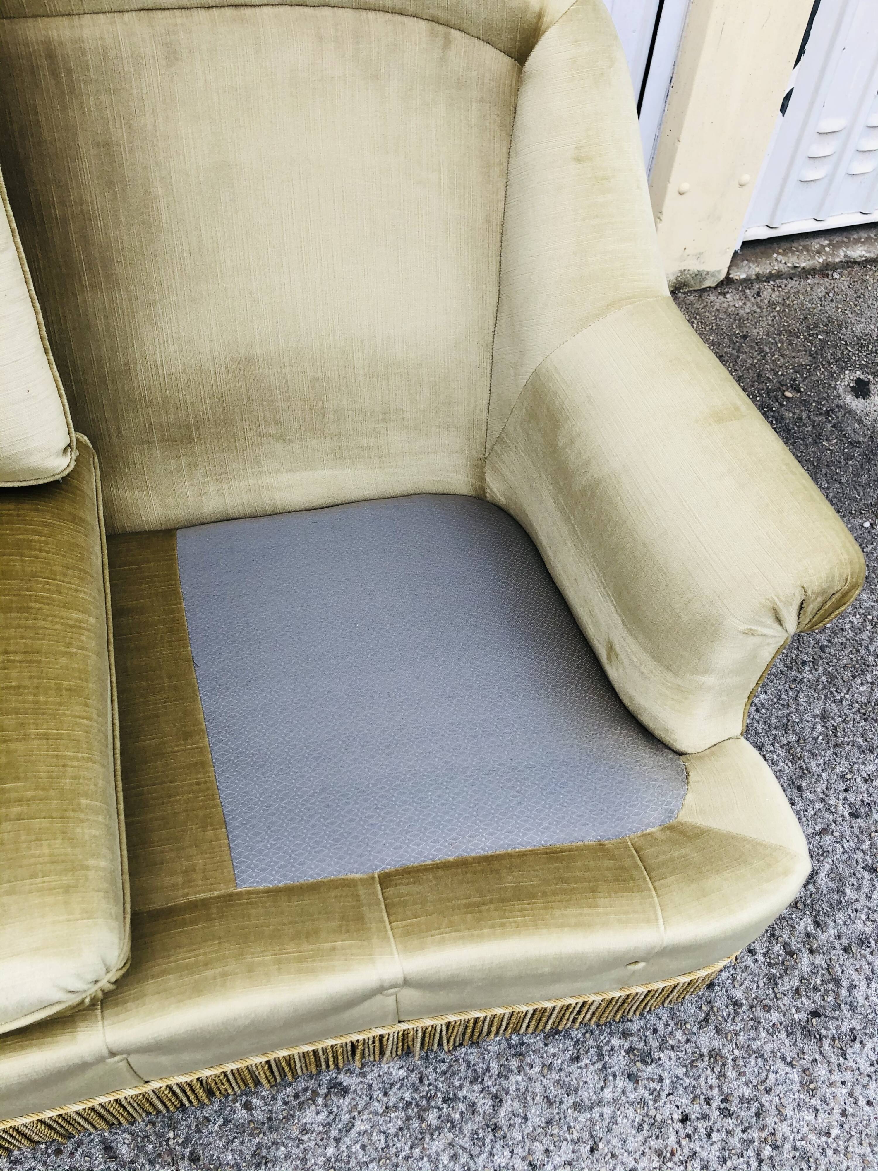 Vintage sofa in golden beige velvet