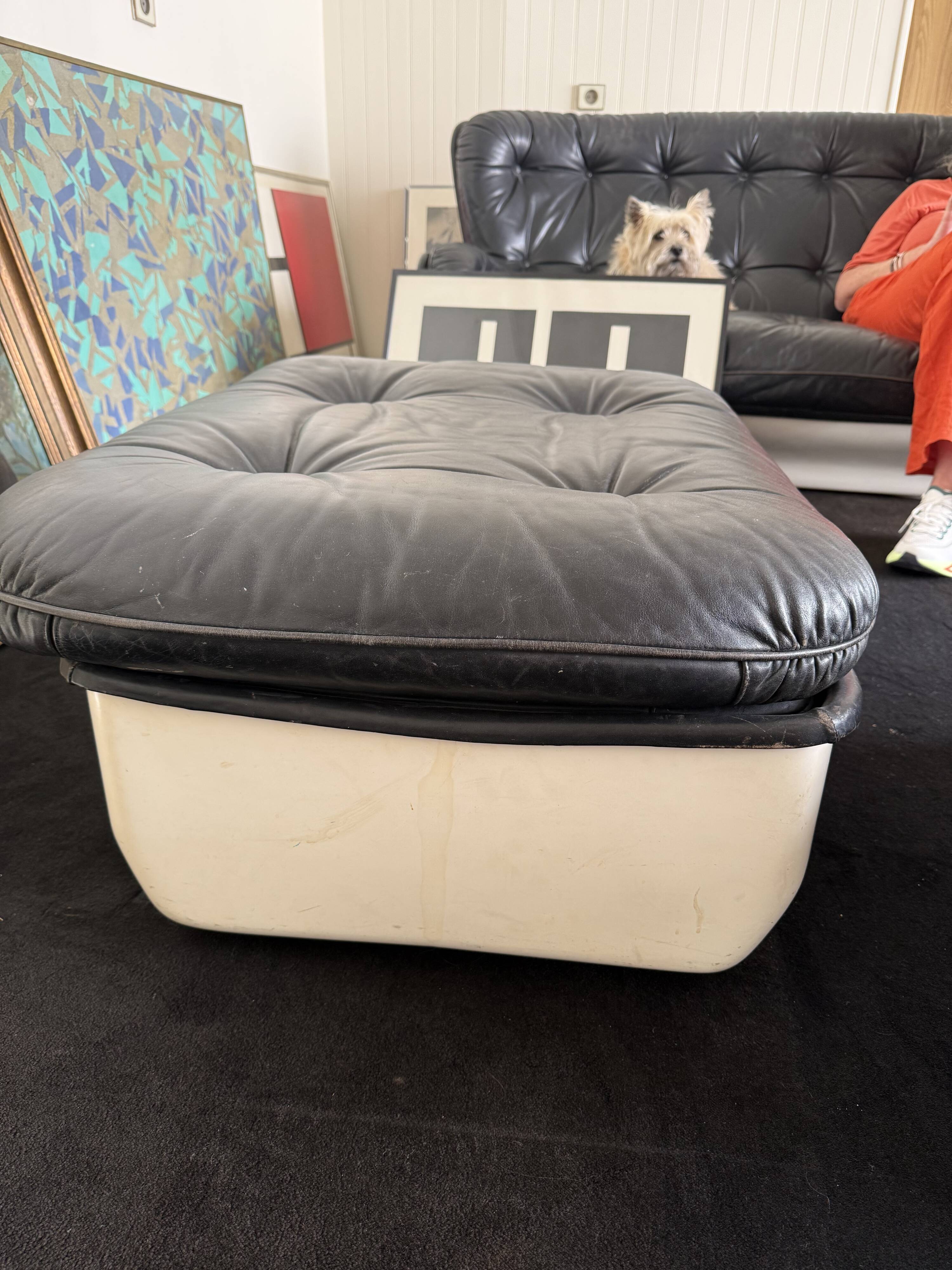 Pouf / ottoman vintage design – Space Age spirit – 60s/70s