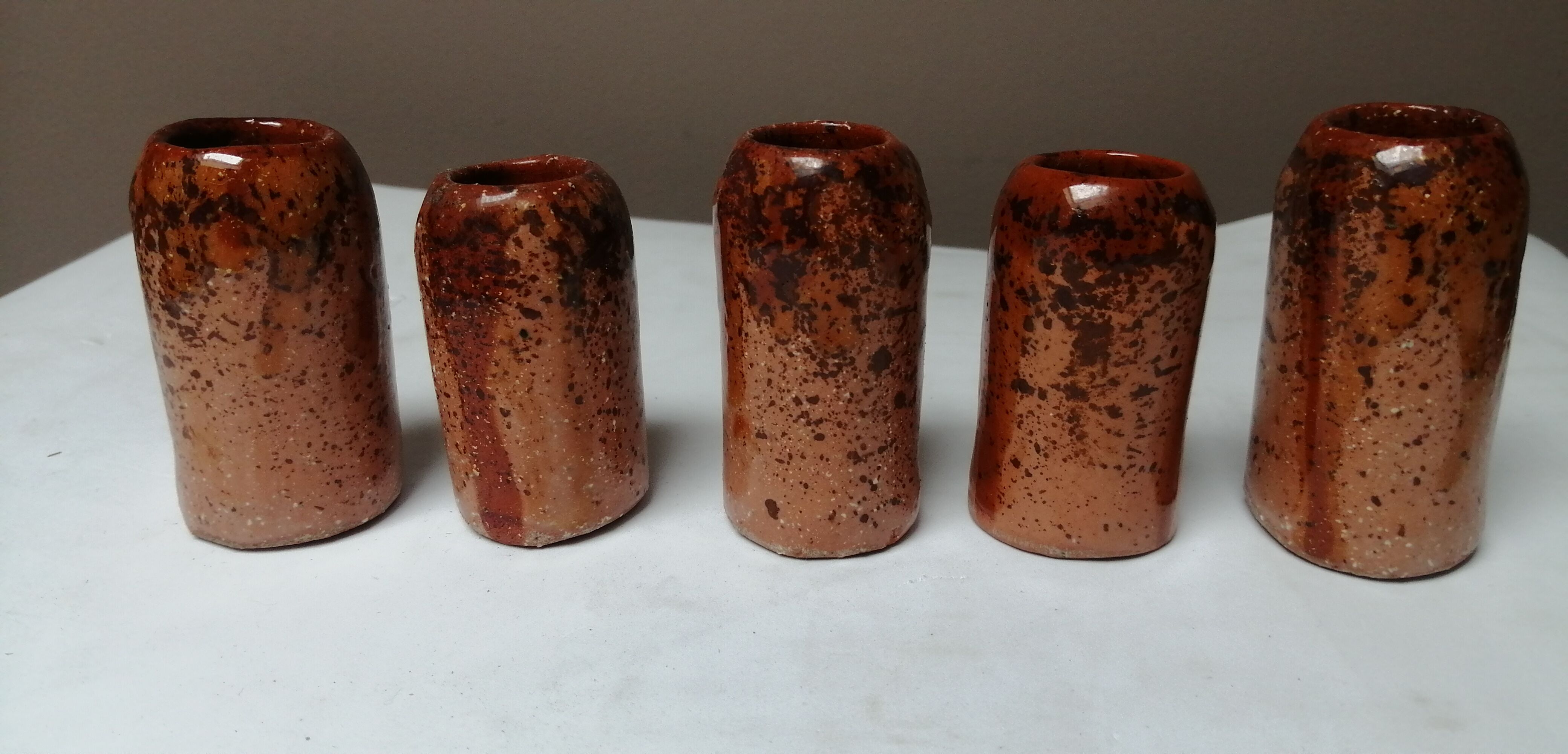 Lot de 5 vases ,pots en grès signée sirkka 78