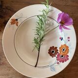 Complete Saint-Amand earthenware service, series 8549, 1940s