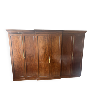 Grande armoire en merisier - massif