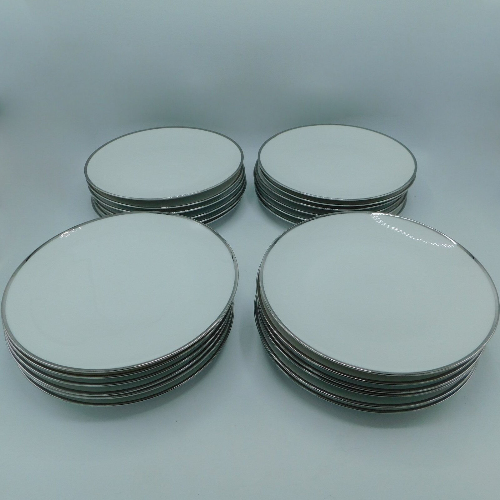 6 flat plates by Winterling Marktleuthen