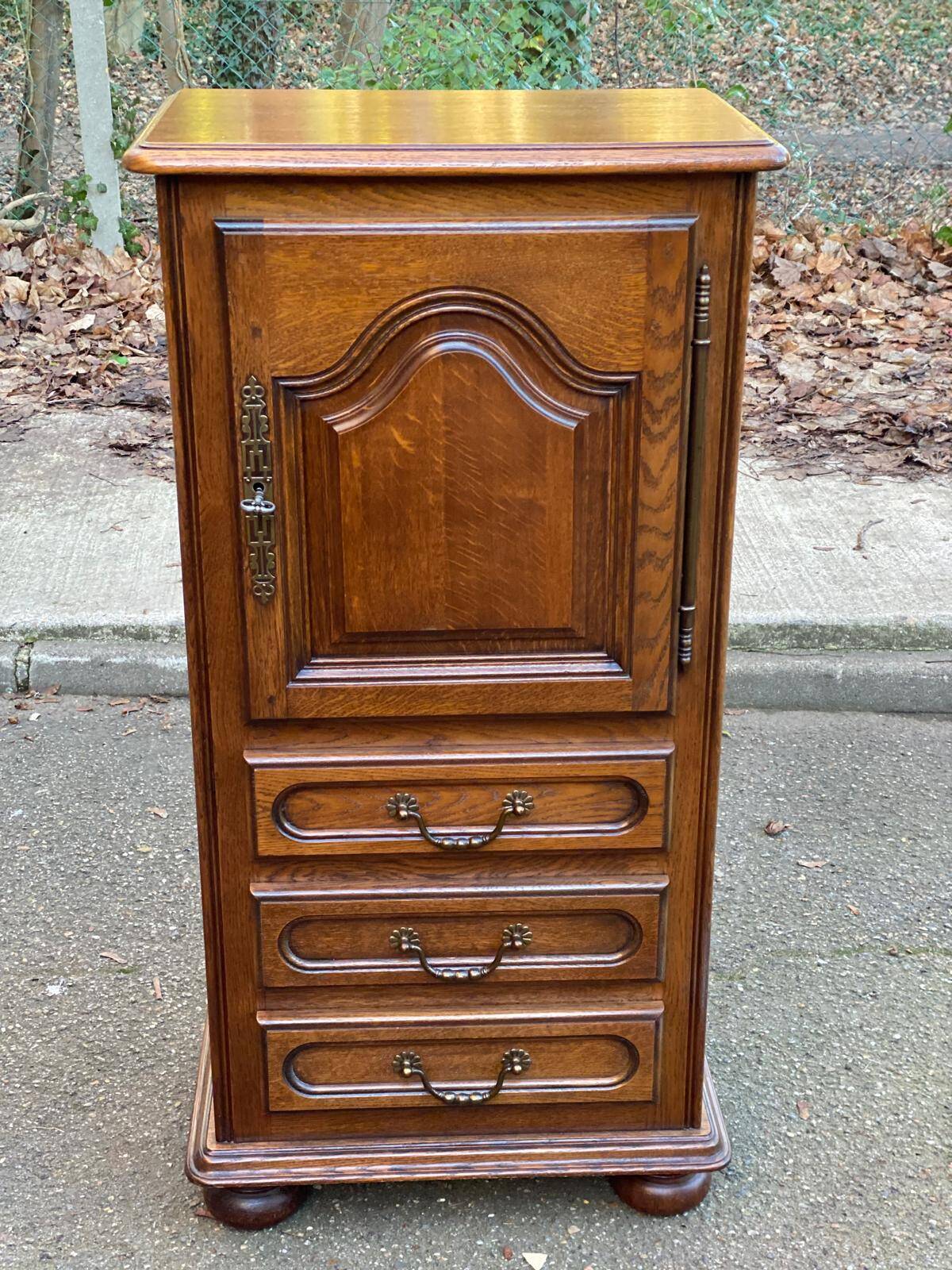 Louis XIV solid oak commode confiturier from the 20th century, 58x38cm.