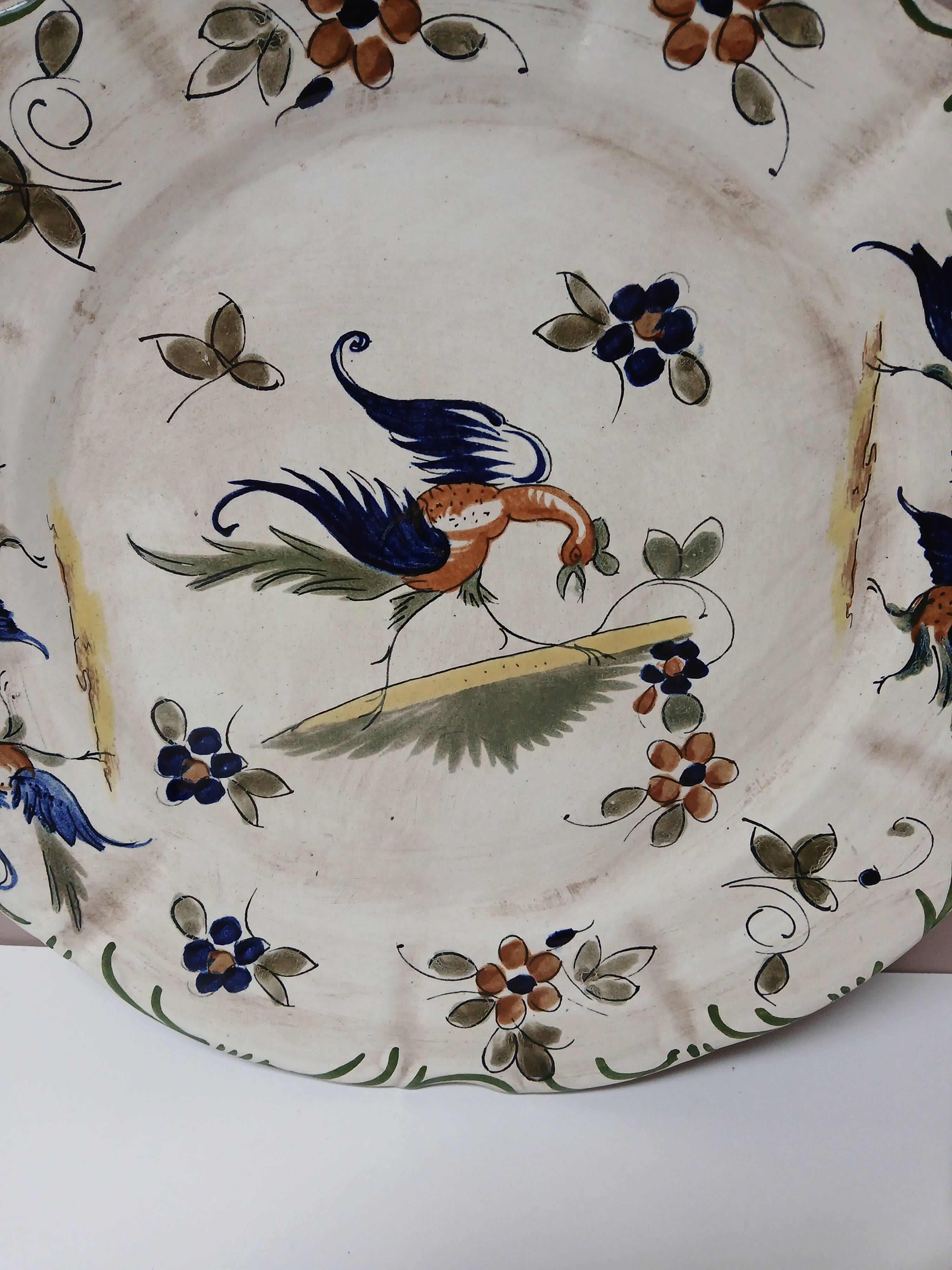 Large capodimonte dish