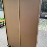 Vitrine Louis Philippe vintage en bois avec 2 portes