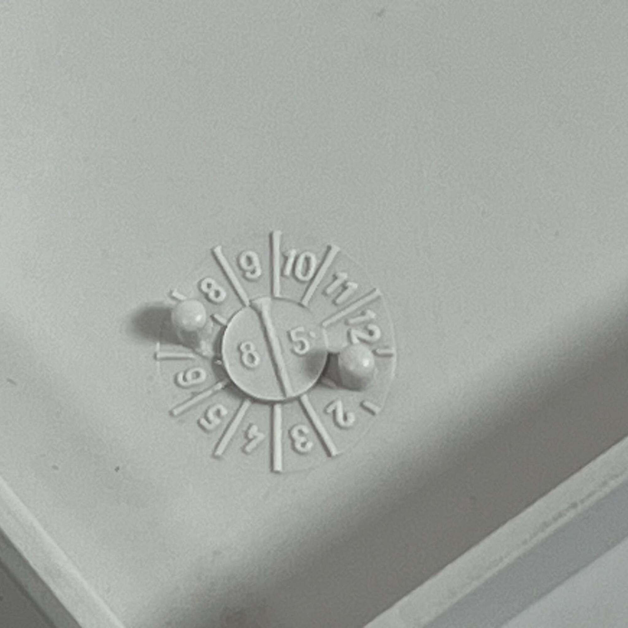 Pair of Glossy White Chairs Kartell 4875 by Carlo Bartoli, 1980s