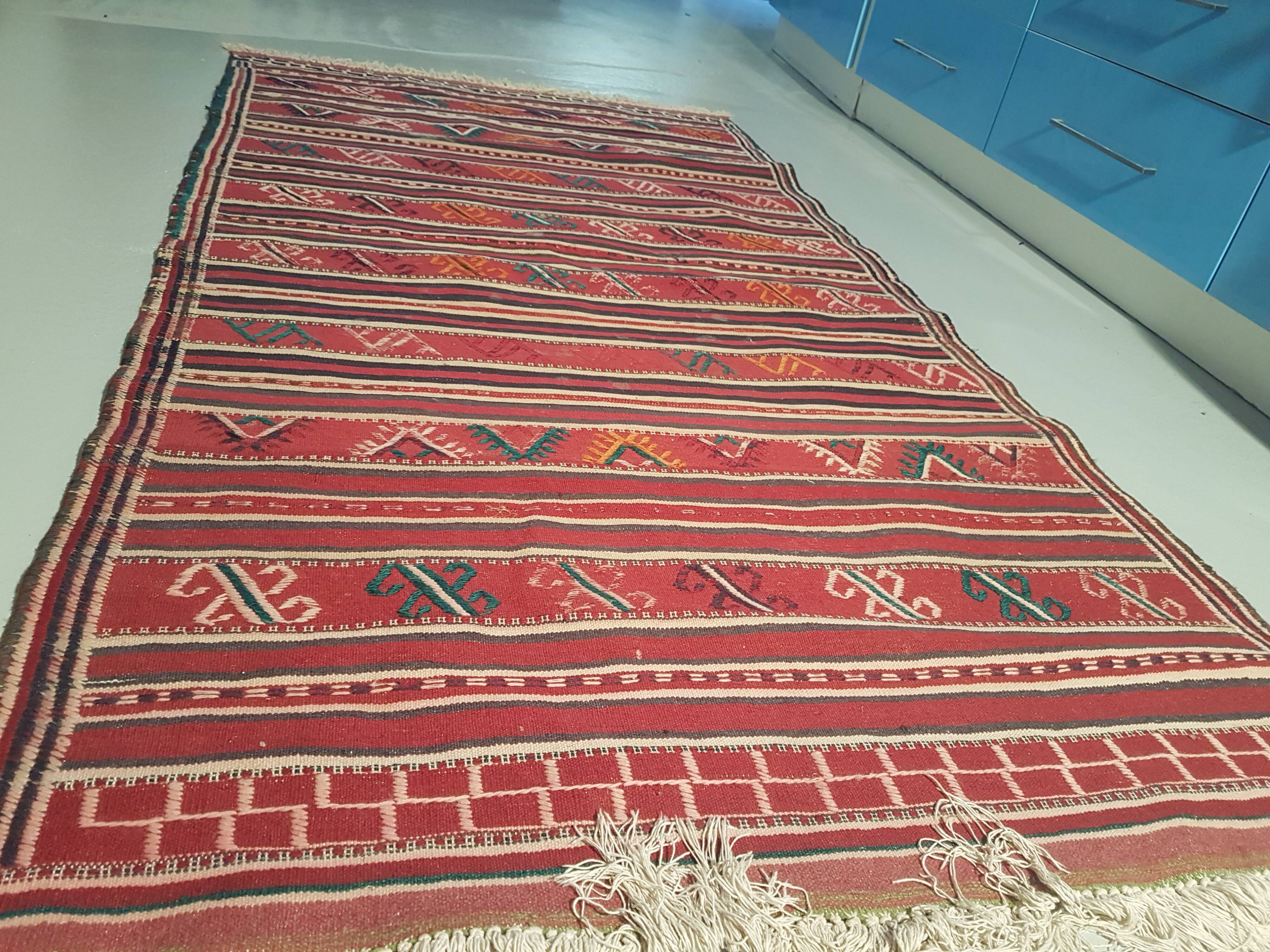 Handmade Iranian kilim carpet 100% wool - 249x141cm