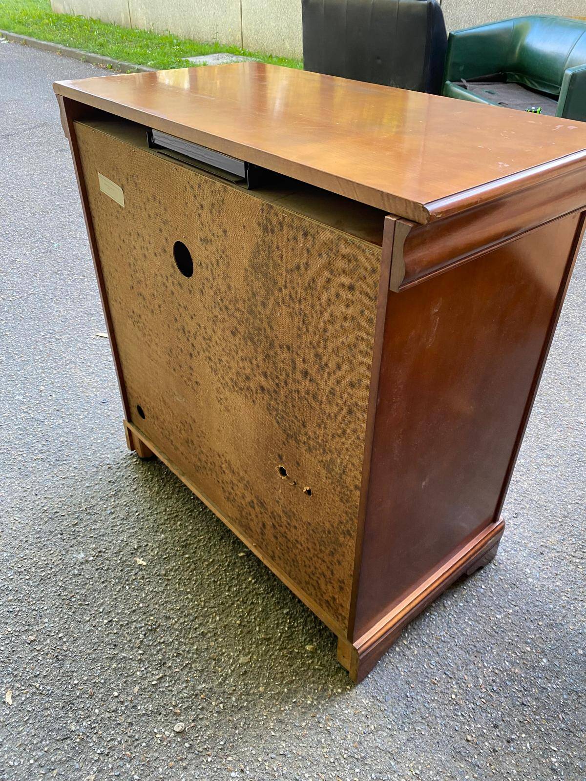 Buffet Louis Philippe en bois merisier satin