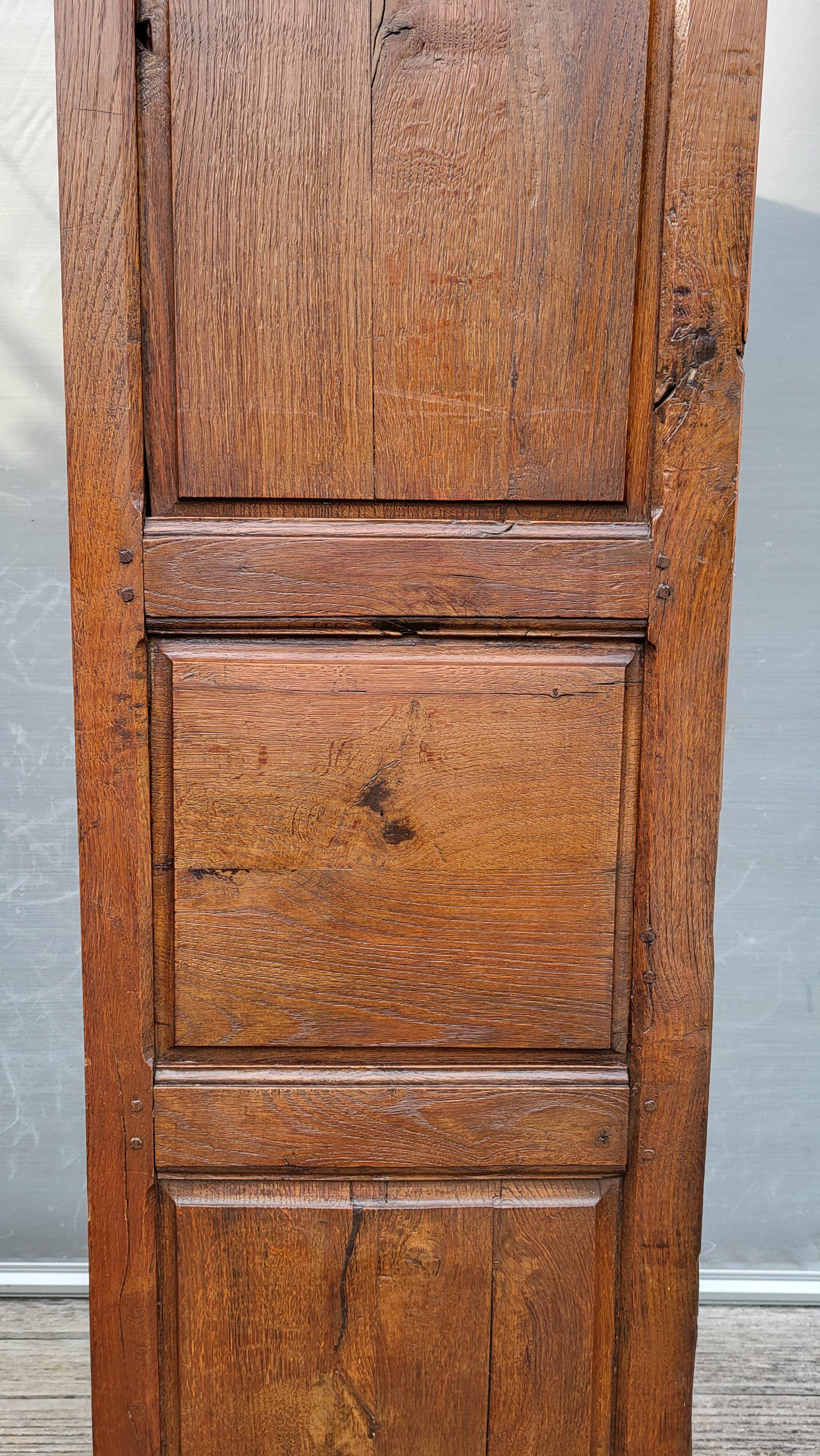 Large "Standing Man" in solid oak from the 18th century