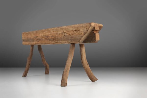 Banc rustique en tronc d'arbre, France, années 1850