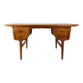 Bureau en bois de teck, design unique, finlandais des années 1960