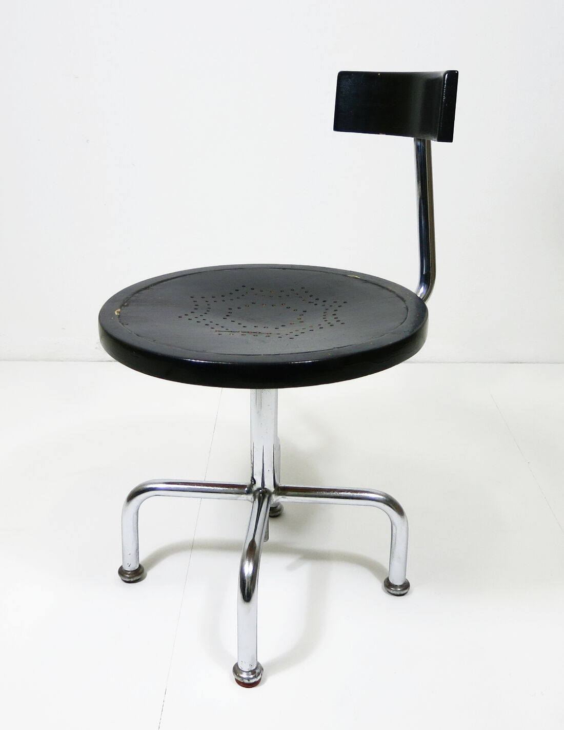 Architects chair with tubular steel frame, height adjustable
