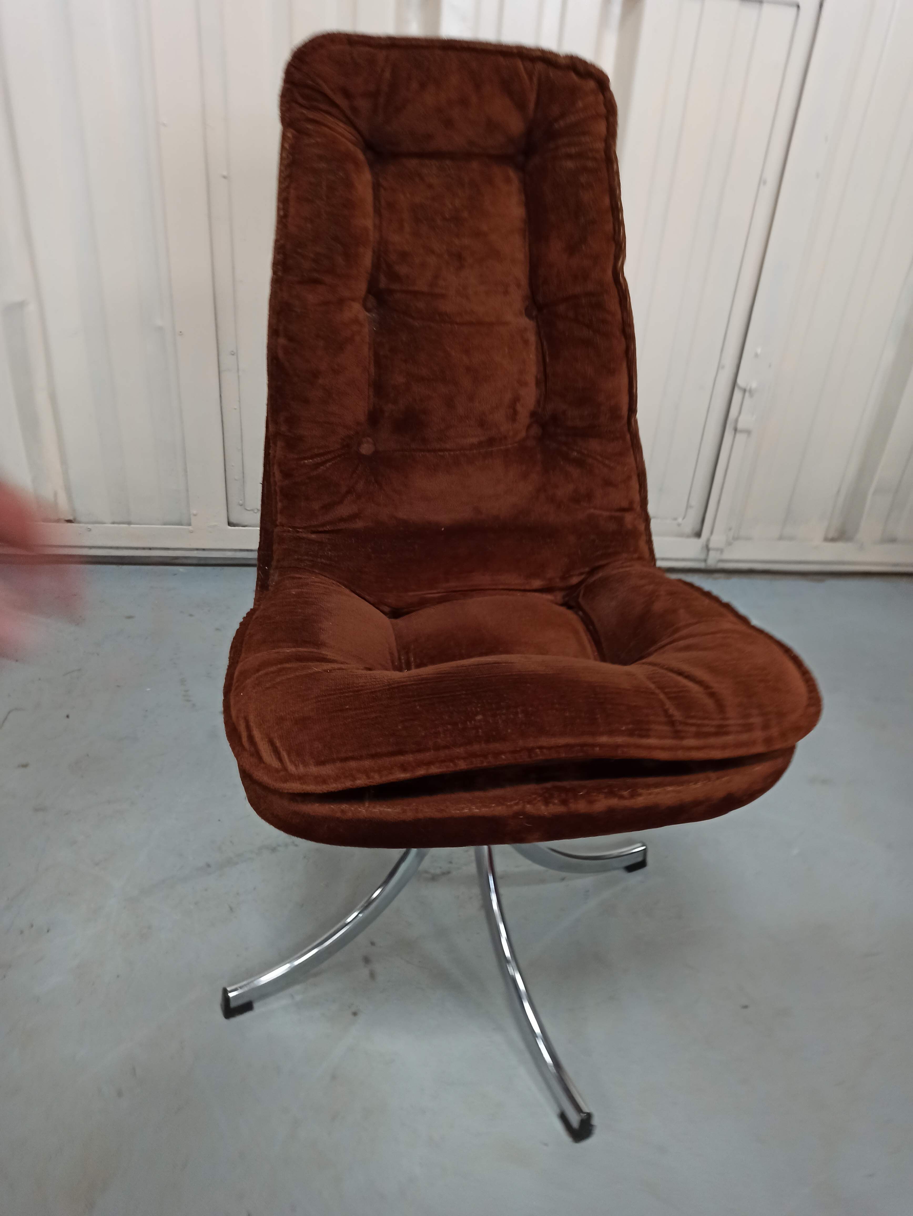 Set of 6 chrome velvet bucket chairs from the 70s