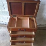 Commode rustique en bois brut