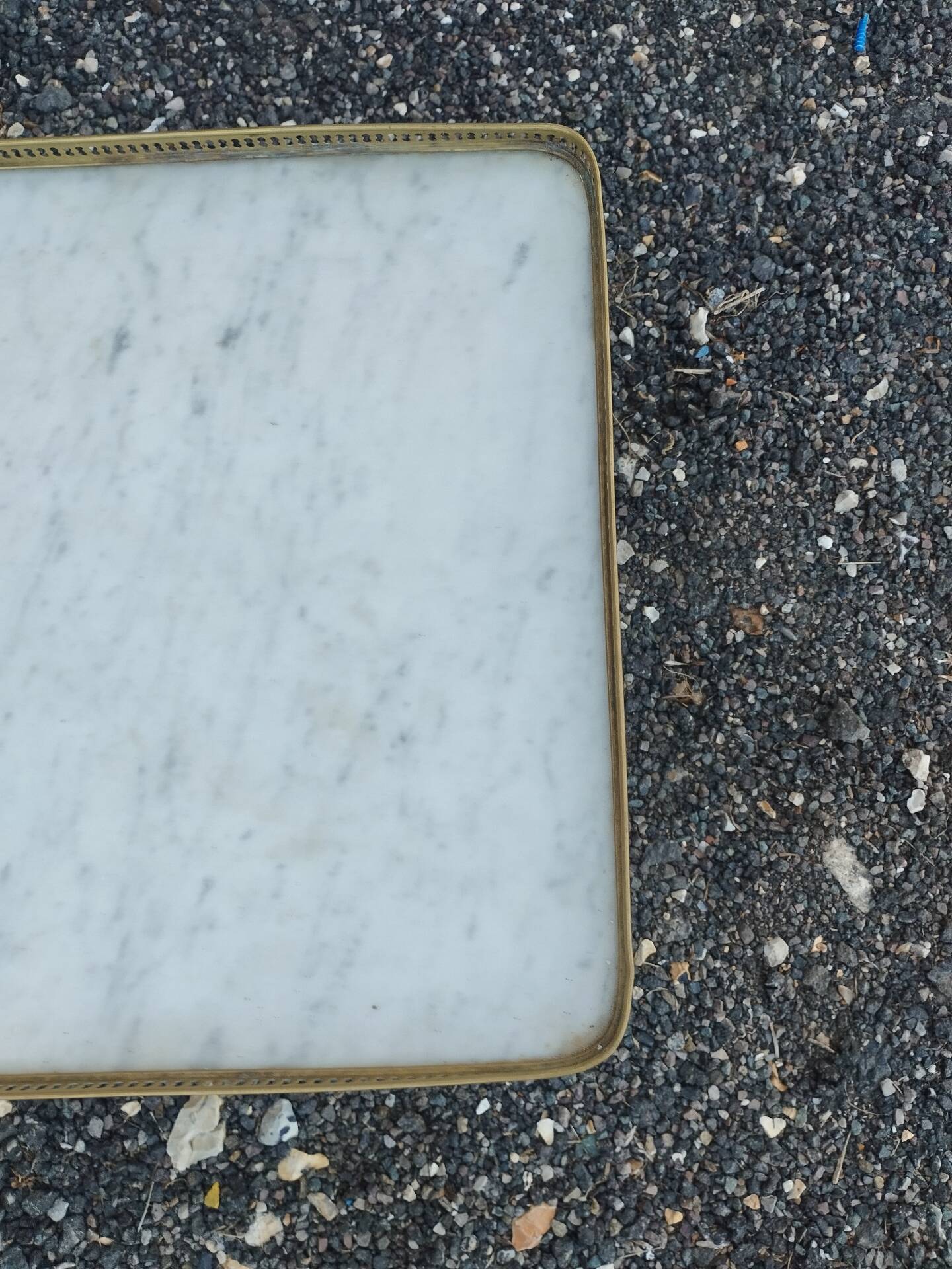 Table basse ancienne style louis xvi avec plateau marbre