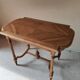 Élégante Table / Petit Bureau Vintage en Bois Marqueté