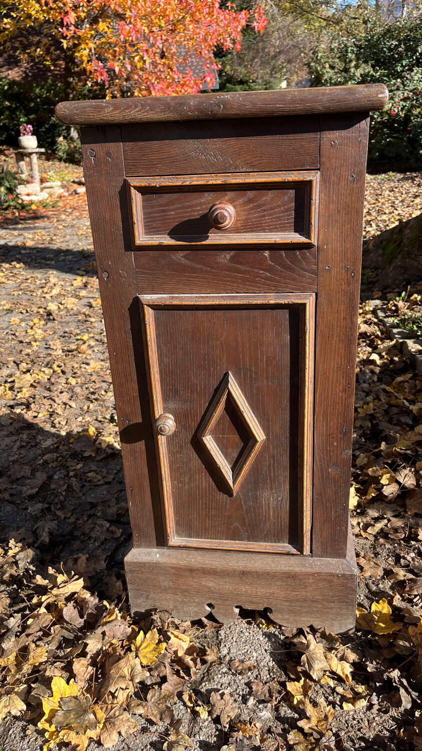 Bedside tall old fir