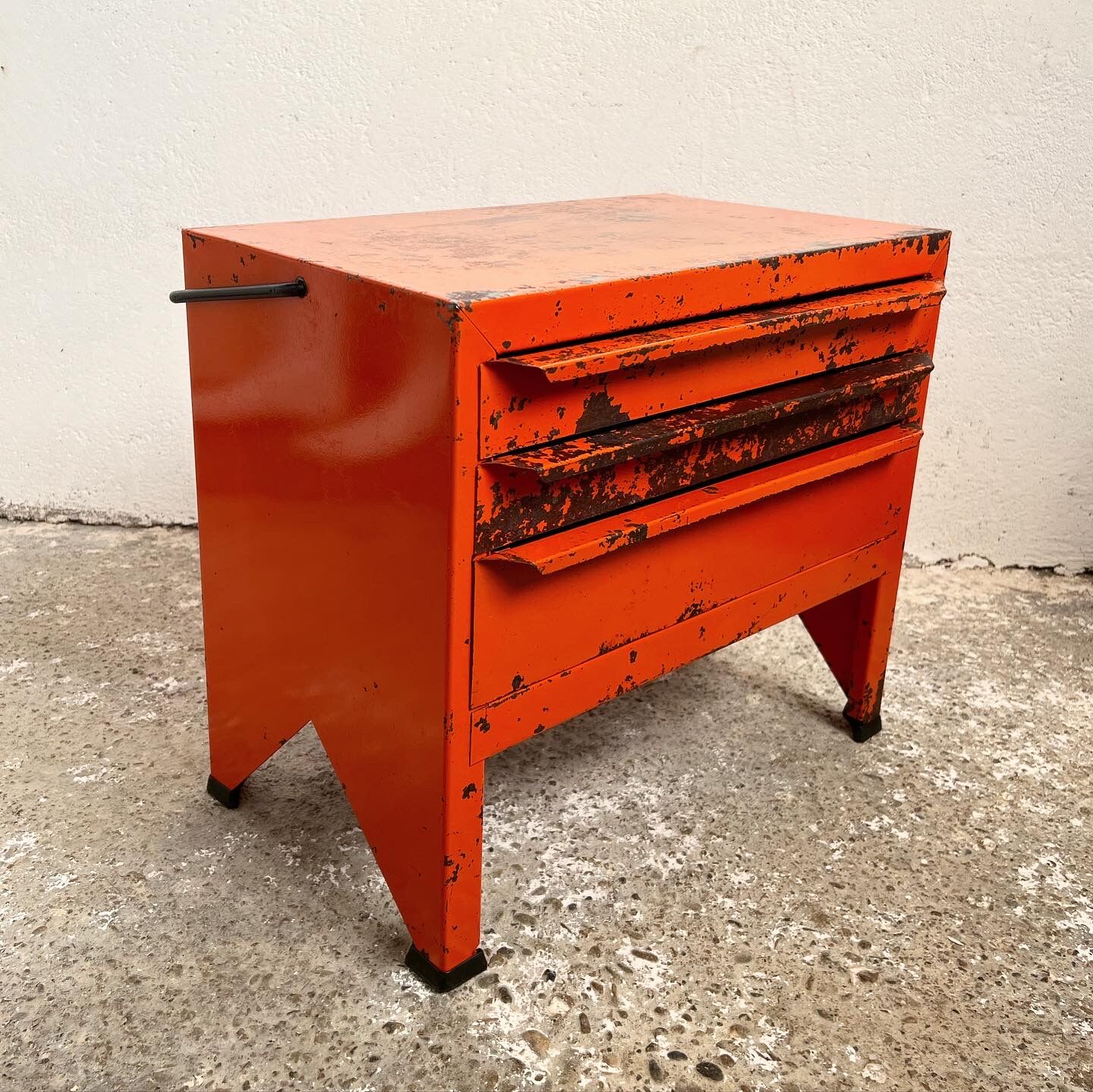 Tool box - workshop maid - vintage orange