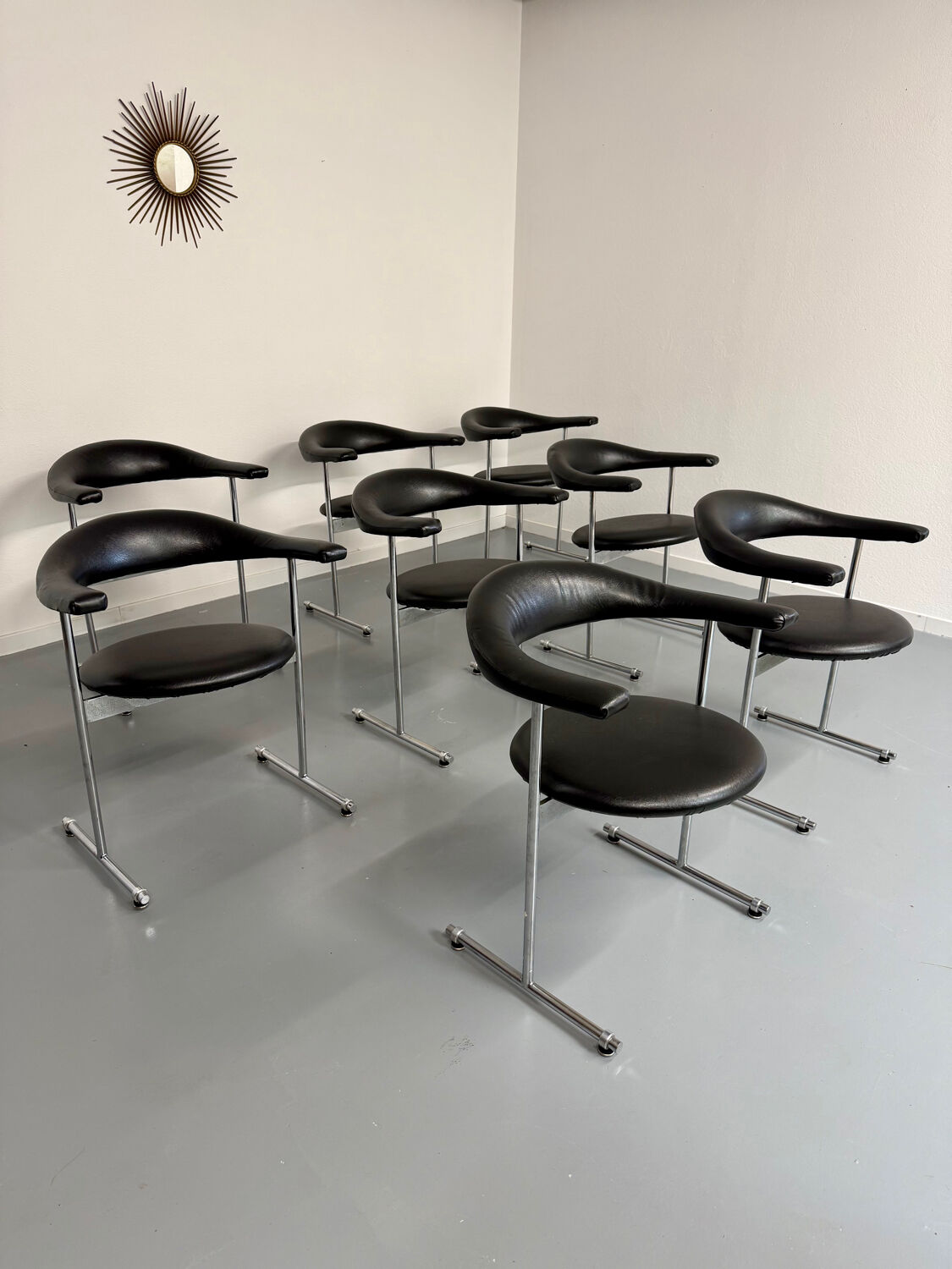 8 Airport Chairs Model 037 designed by Hans Kaufeld / Geoffrey Harcourt
