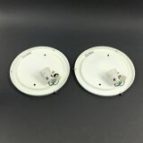 Paire de grands appliques murales en verre opalin en forme de coquillage de Limburg, années 1970.