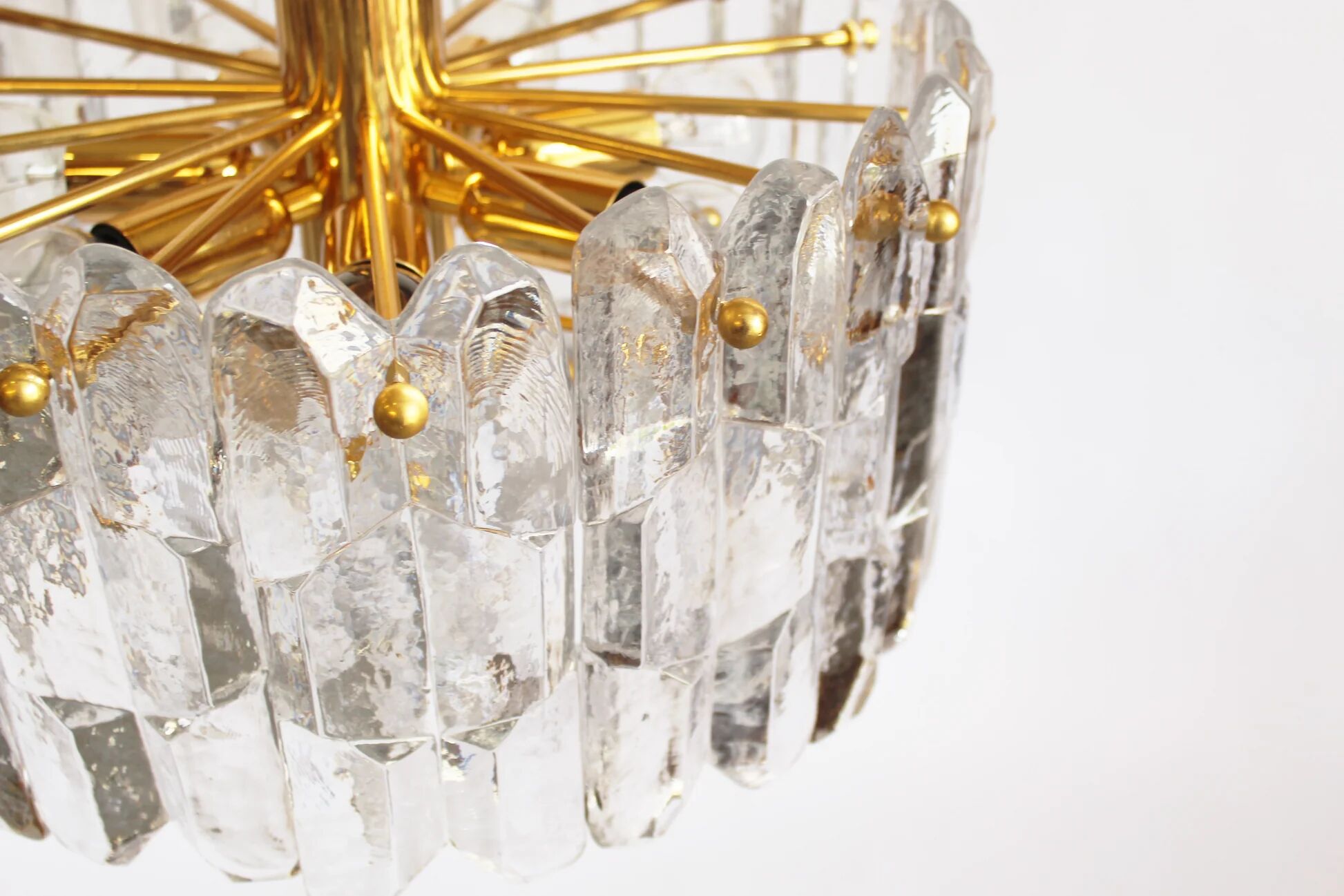 Murano glass and brass 'Palazzo' chandelier by Kalmar