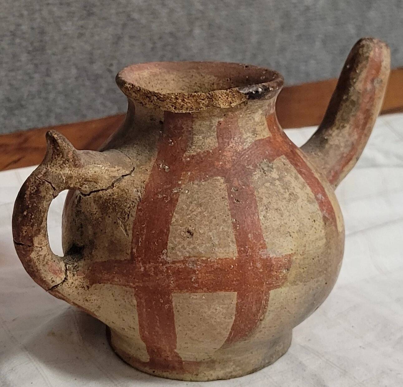 Traditional Kabyle/Berber terracotta pottery decorated with patterns (4)