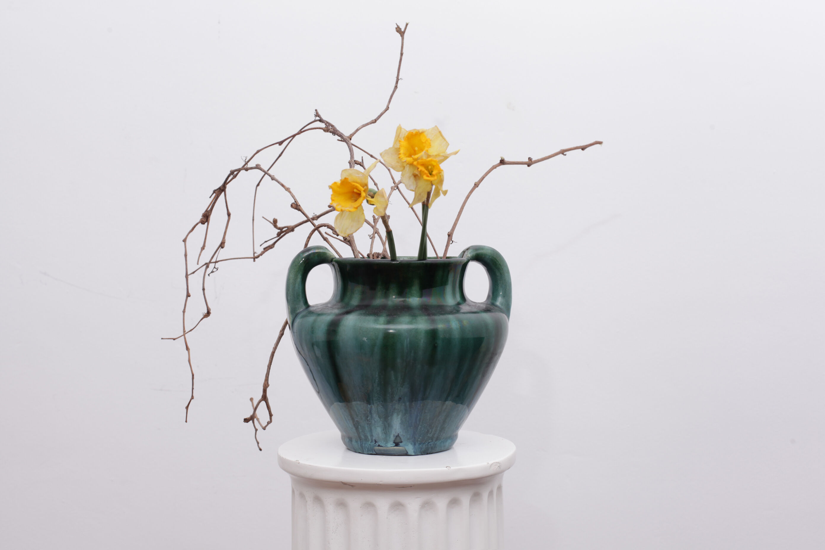 Green sandstone pot vase