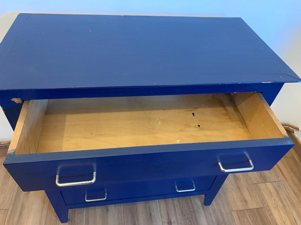 Vintage chest of drawers