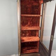 Vitrine ancienne en marqueterie et bronze, XIXème siècle