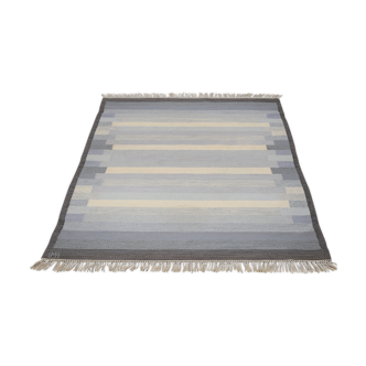 Carpet in wool by Anne-Marie Boberg Sweden 1960's. 244x164cm